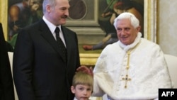 پاپ بندیکت در سال ۲۰۰۹