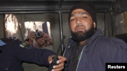 Foto nga Arkivi - Malik Mumtaz Hussain Qadri, menjëherë pas arrestimit të tij