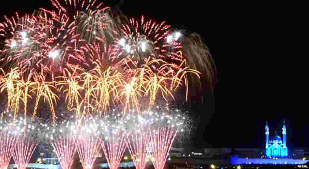 New Year fireworks in Kazan, January 5, 2009. (RFE/RL)