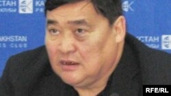 «Алма-Ата Инфо» газетінің бас редакторы Рамазан Есіргепов. Алматы, 24 желтоқсан 2008 жыл. 