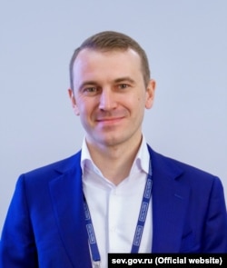 Денис Профатилов