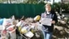 Сызранцы, активисты-общественники, депутаты городской Думы и их помощники делали селфи на фоне мусора в городе