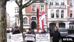Brussels - A rally in support of political prisoners and independent journalists in Belarus, 30Mar2008