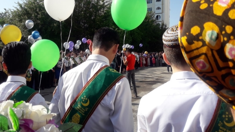 Aşgabatly mekdep uçurymlary mugallymy zäherlemekde güman edilýär - olar para üçin 