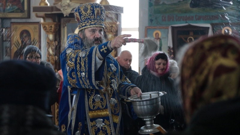 Архиепископот на Украинската православна црква уапсен во Крим