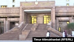 Здание министерства образования и науки