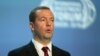 Кабинет премьер-министра Дмитрия Медведева убедил нефтяников сдаться
