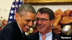 Ashton Carter Barack Obama ilə