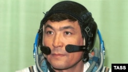 Тохтар Аубакиров, первый космонавт Казахстана, в день возвращения на Землю. 10 октября 1991 года.