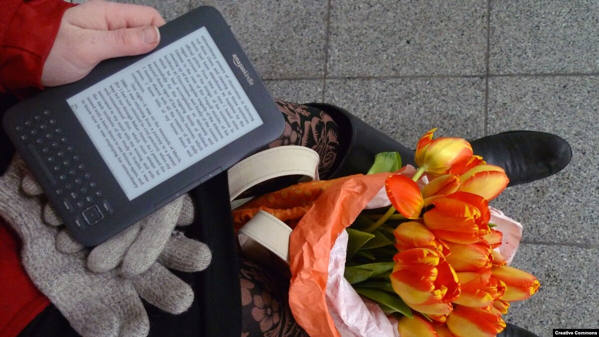 Kindle Porn: Our Growing Affection For Our E-Readers