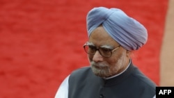 Indian Prime Minister Manmohan Singh (file photo)