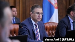 Српскиот министер за внатрешни работи Небојша Стефановиќ 