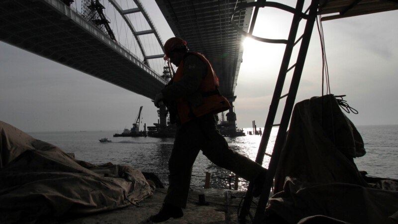«Потенциальная экологическая катастрофа»: чем опасно строительство Керченского моста?