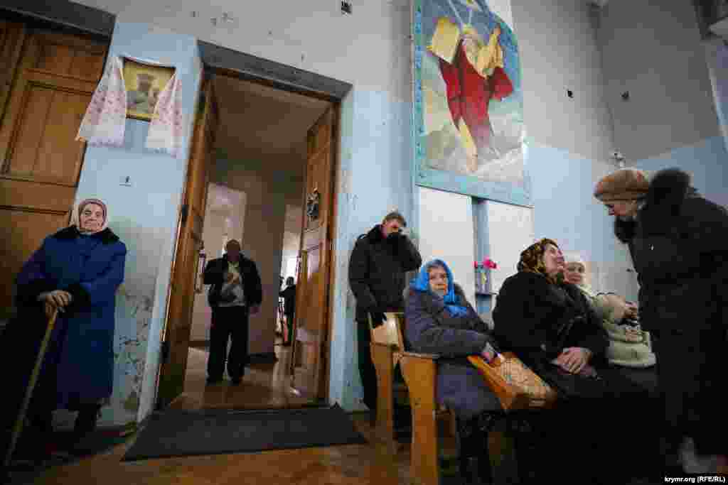 После аннексии в Крыму число приходов Украинской православной церкви Киевского патриархата сократилось с 15-ти до 9-ти.