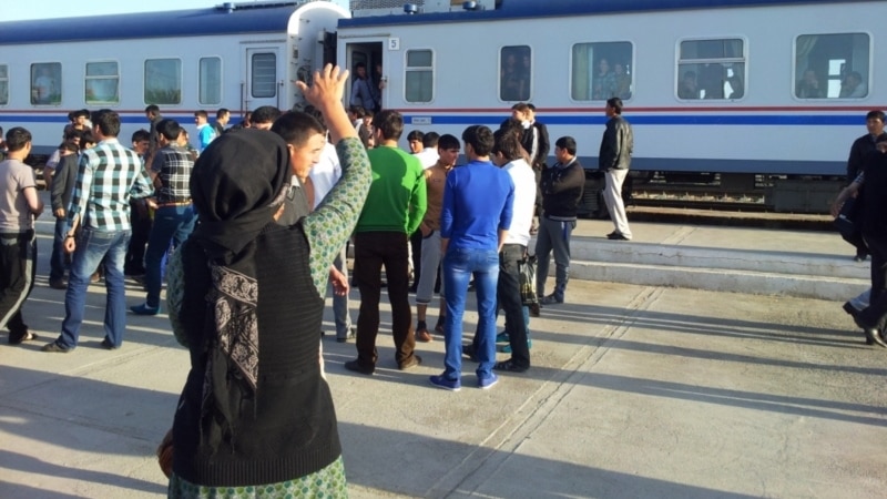 Ene-atalar gullukdaky hassa ogullarynyň dadyna özleri ýetişmeli’