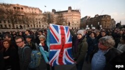 Trafalgar Square, miting de omagiere a victimelor atacului terorist de miercuri. Londra, 23 martie 2017