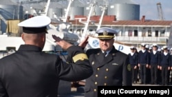 Капитан 1 ранга Роман Магера (справа). Фото Регионального управления Морской охраны ГПСУ