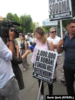 Partidul Noua Dreaptă la un eveniment pentru susținerea familiei tradiționale