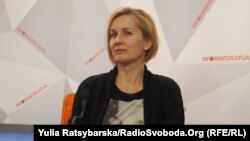 Жанна Шумак заявляє, що вони з чоловіком залишили Росію через переслідування за свою проукраїнську позицію