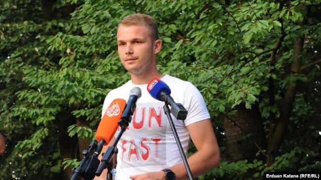 Hajde da se ujedinimo i da se borimo da izgradimo demokratsko društvo: Draško Stanivuković
