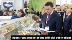 Губернатор Ямало-Ненецкого автономного округа Дмитрий Кобылкин на продовольственной выставке в Берлине 
