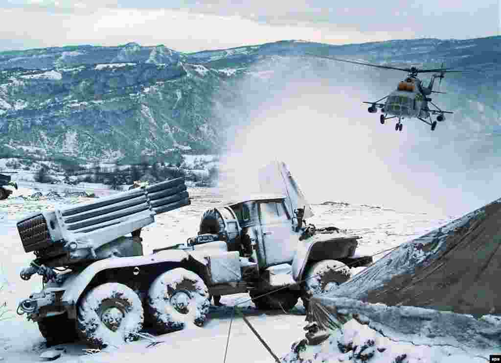 Позиція російських військ у горах Чечні, квітень 2000 року