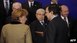 Канцлер Германии Ангела Меркель и председатель Еврокомиссии Жозе Мануэл Баррозу в Брюсселе. 30 января 2012 г