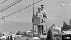 Vacationers enjoy a low-frills aerial lift in Yalta, 1968.