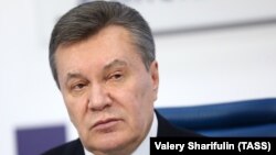 Віктор Янукович, як вказано у повістці, перебуває у російському Ростові-на-Дону
