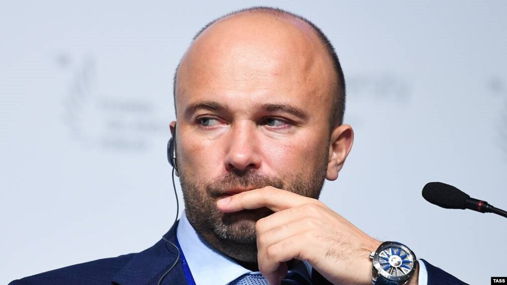 Дмитрий Мазуров