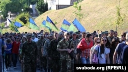 "Азов" батальону менен "Оң сектордун" Киевдеги жүрүшү. Киев, 3-июль 2015
