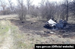 Место взрыва возле села Песчаное в Станично-Луганском районе