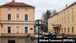 Trg Džemala Bijedića, Visoko