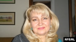 Светлана Витковская, құқық қорғаушы Евгений Жовтистің әйелі. Алматы, 10 қараша 2009 жыл