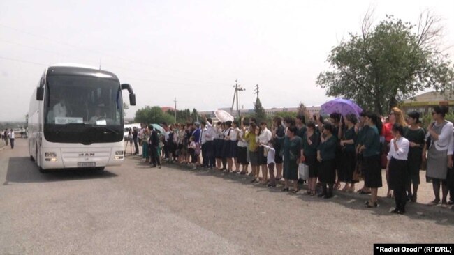 Автобусное сообщение между Ташкентом и Худжандом возобновлено 