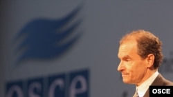 Daniel Fried, U.S. assistant secretary of state, at the OSCE meeting in Helsinki