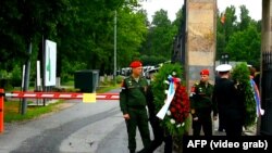 Погреб на руските морнари во Санкт Петерсбург