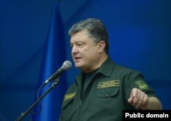 Petro Poroșenko in portul Mariupol asediat de separatiști, 8 septembrie 2014