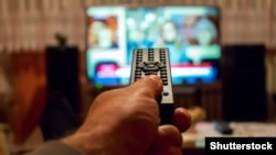 NJë operator serb në Kosovë, ka hequr nga programet televizionin N1, që kosnderohet se ka qëndrim kritik ndaj autoriteteve në Serbi. Fotografi ilustruese. 