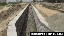 لوګر کې یو اوږد لښتی