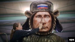 Almanlar Putin-i bu cür təsəvvür edirlər - 2015