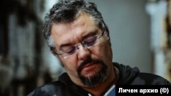 Издателят Манол Пейков