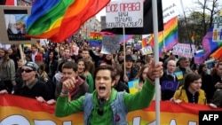 Фото з акції за права ЛГБТ, Санкт-Петербург, 2014 рік