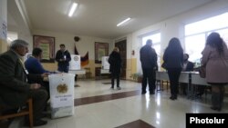 Armenia - A polling station in Charentsavan, December 9, 2018.