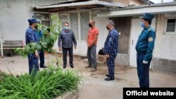 28 aprel kuni Ichki ishlar vaziri o‘rinbosari general-mayor Bahodir Mirzarahimov hamda IIV JIEBB huzuridagi Probatsiya xizmati boshlig‘i polkovnik M.A.Ismoilov Toshkentdagi probatsiya nazoratida turganlar bilan uchrashdi.