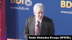 Архива: Претседателот на ДУИ Али Ахмети на третиот конгрес на партијата. 