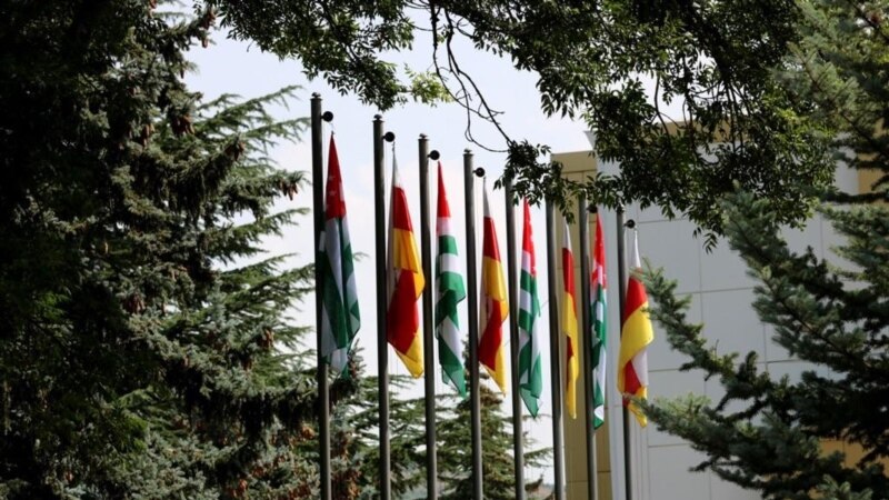 Абхазия и Южная Осетия поддерживают перенос Женевских дискуссий в другую страну