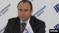 Геннадій Басов