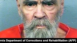 Чарльз Мэнсон, американский заключенный, обвиненный в серийных убийствах.