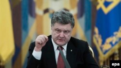 Президент Украины Пётр Порошенко на заседании СНБО. 